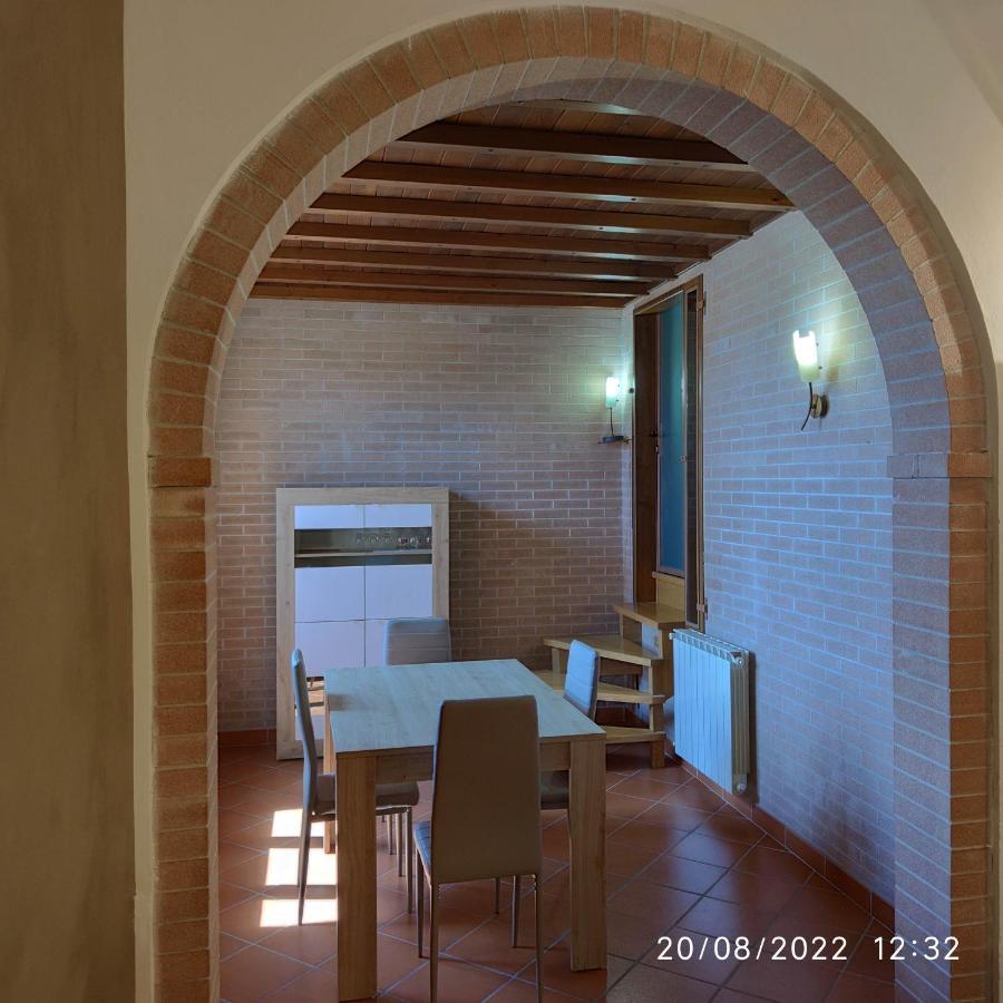 M & M Pinzi Suite Apartment مونتبولشانو ستاتسْيو المظهر الخارجي الصورة